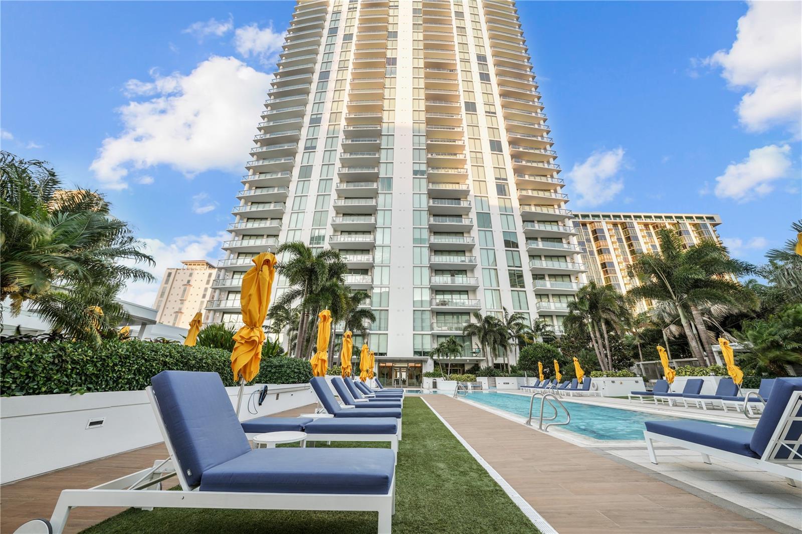 ONE ST. PETERSBURG - Residential