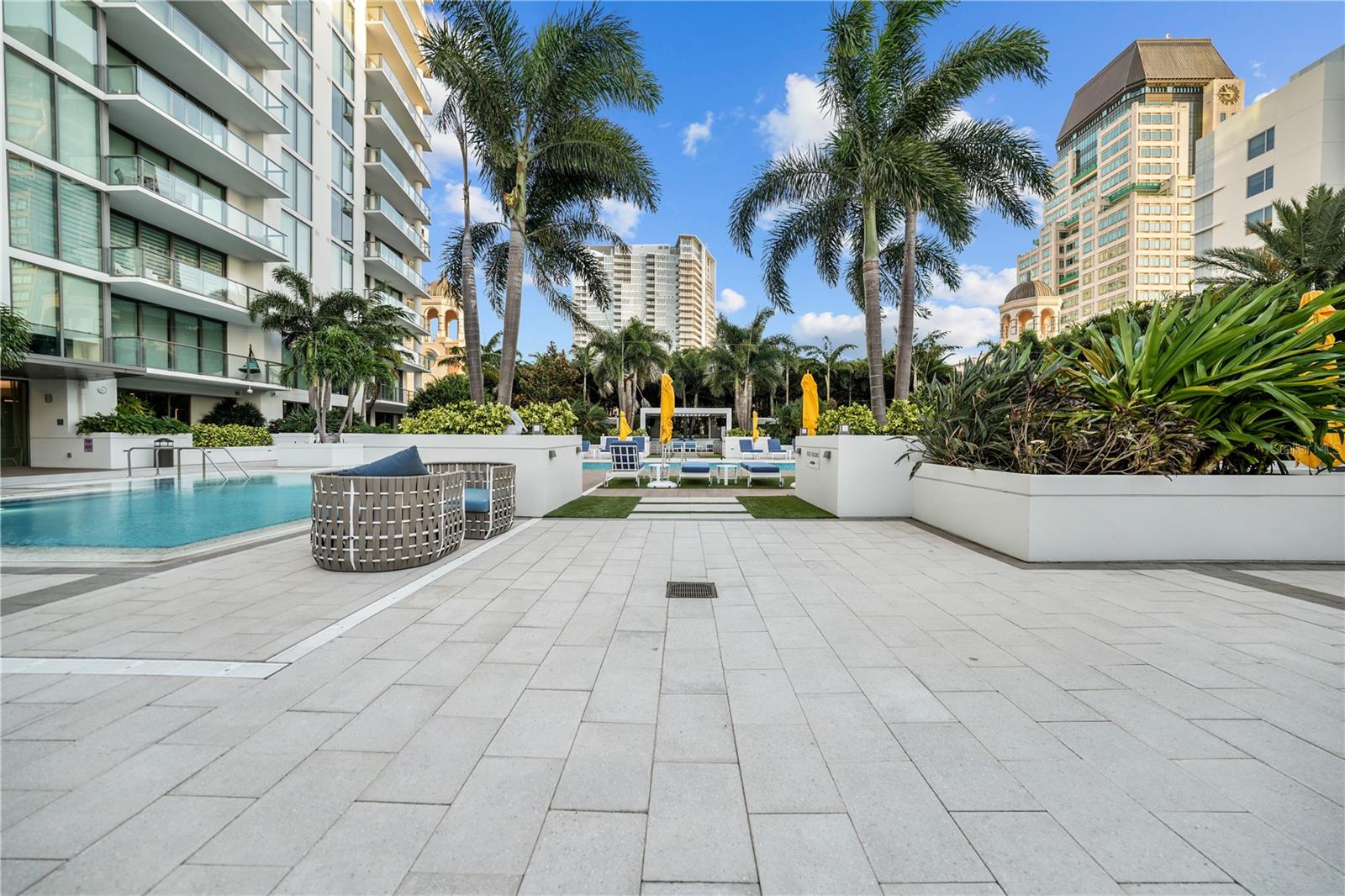 ONE ST. PETERSBURG - Residential