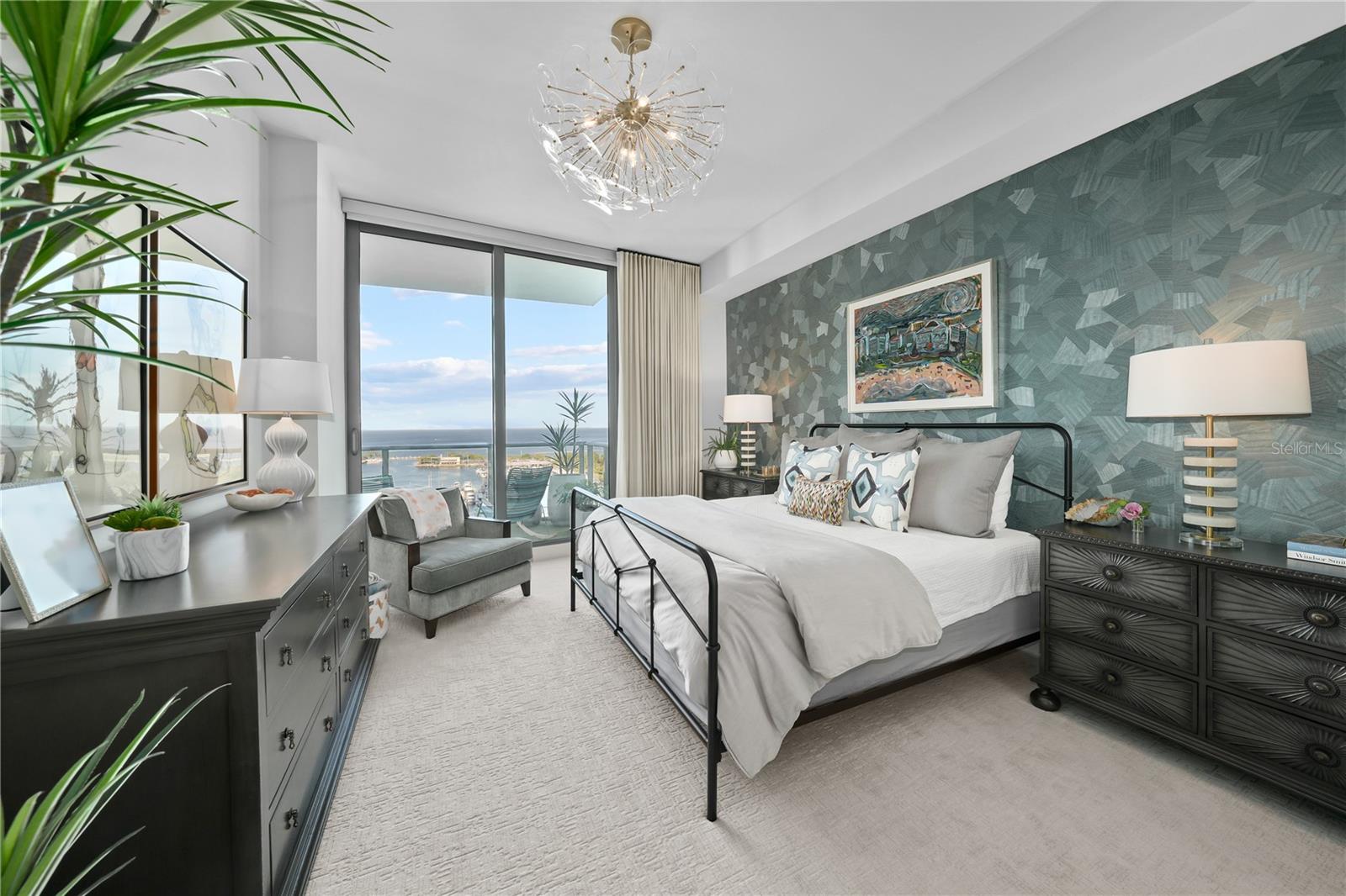 ONE ST. PETERSBURG - Residential