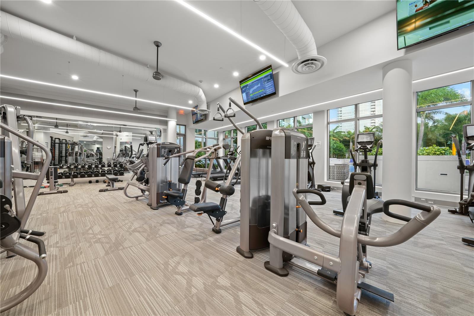 ONE ST. PETERSBURG - Residential