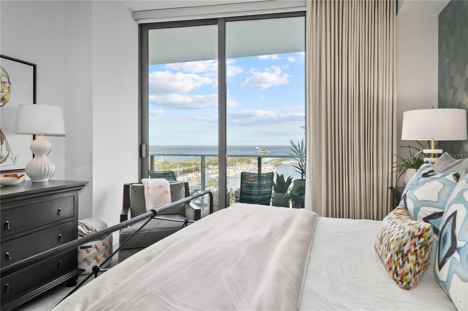 ONE ST. PETERSBURG - Residential