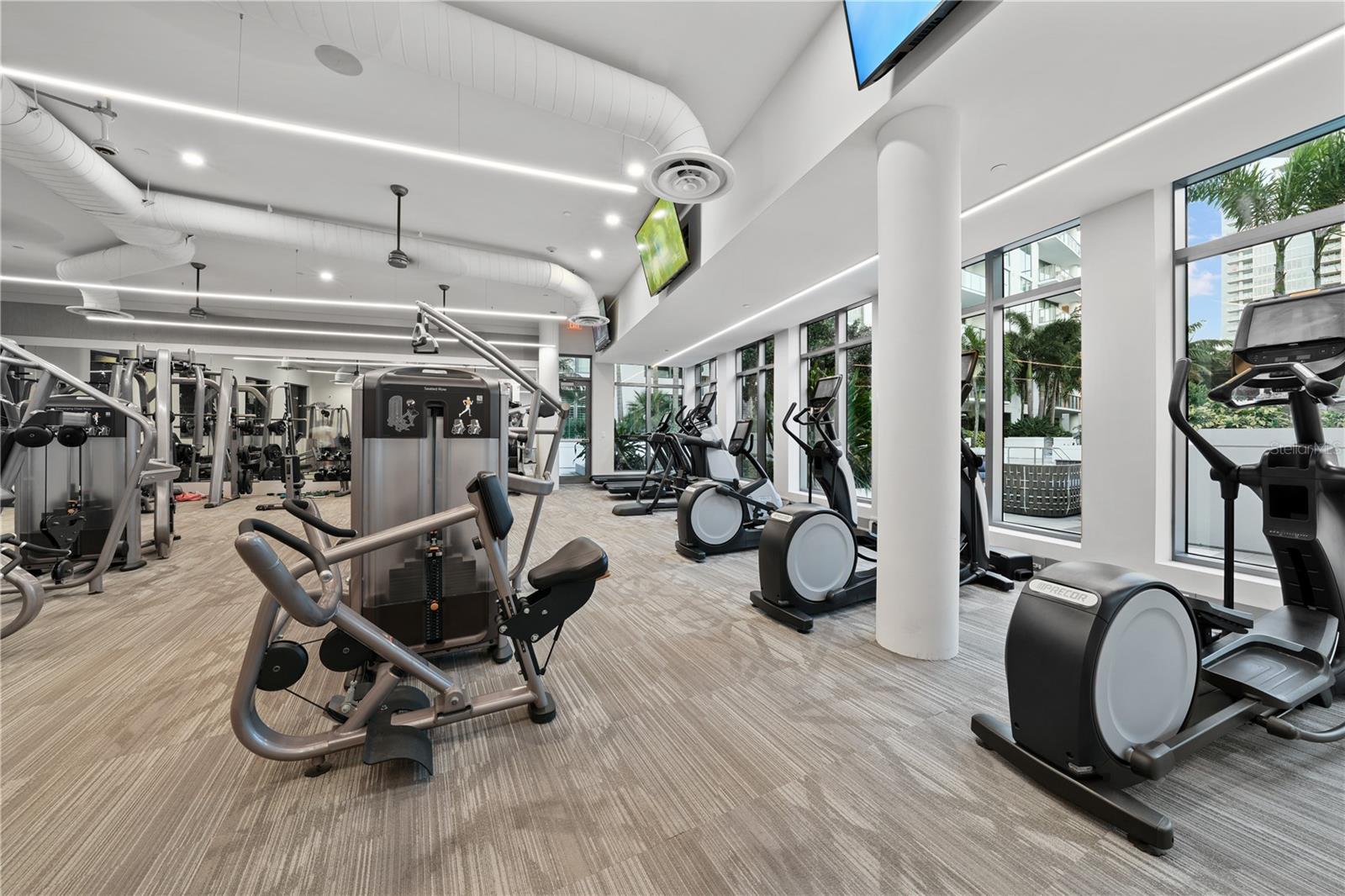 ONE ST. PETERSBURG - Residential