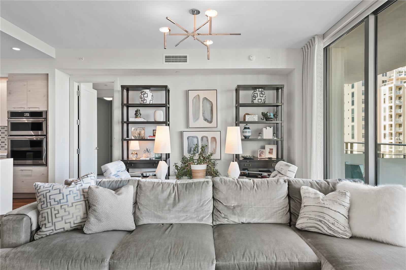 ONE ST. PETERSBURG - Residential