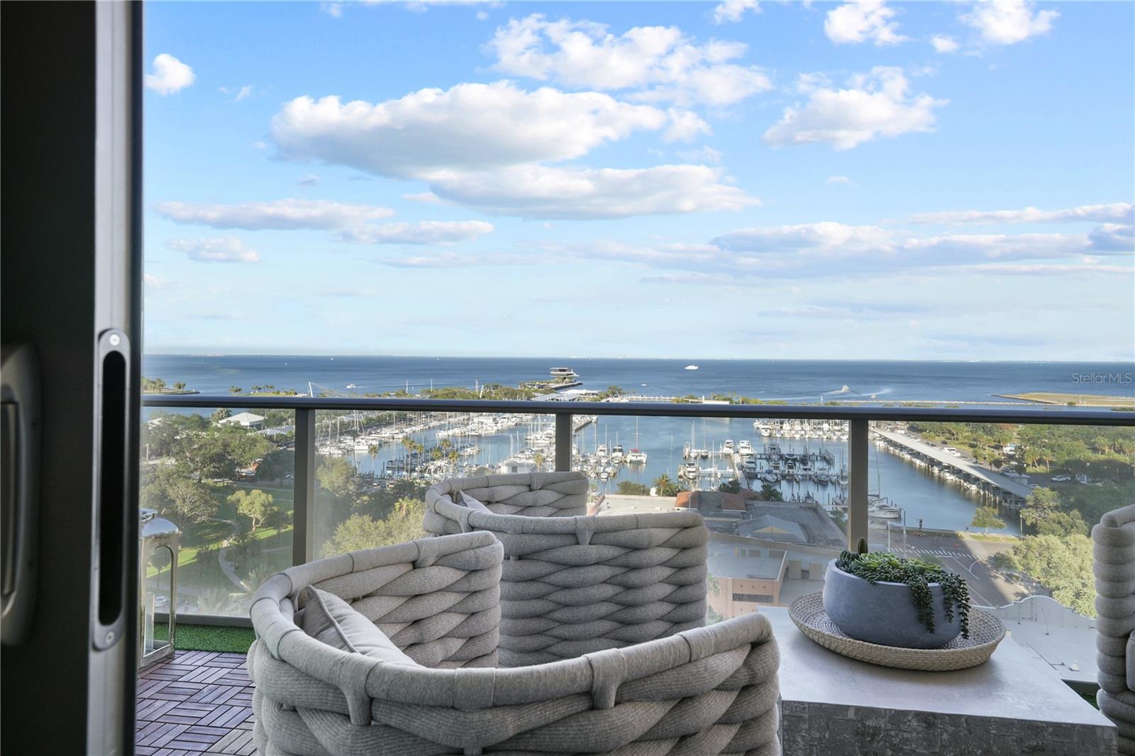 ONE ST. PETERSBURG - Residential