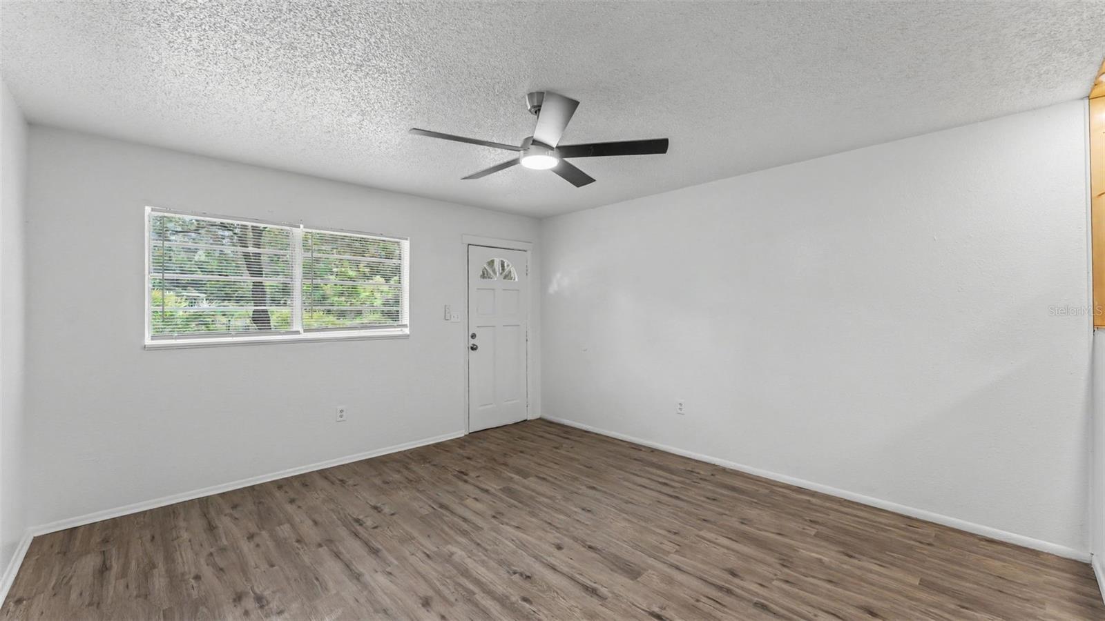 5039 LAYTON LANE