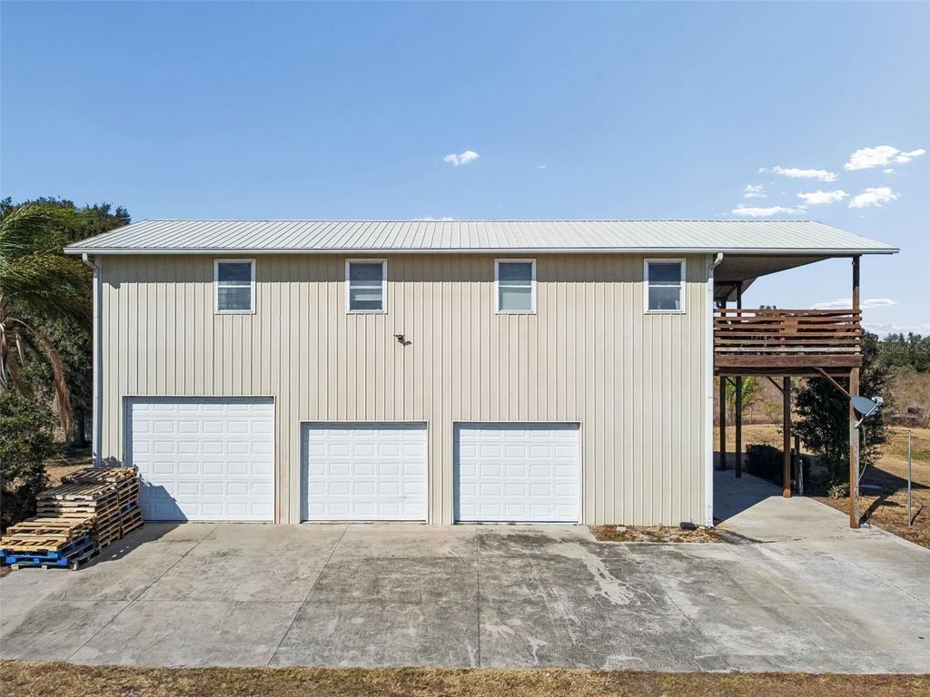 Photo of 4026 Mcintosh Estates Lane, Plant City, FL 33565 (MLS # TB8473508)