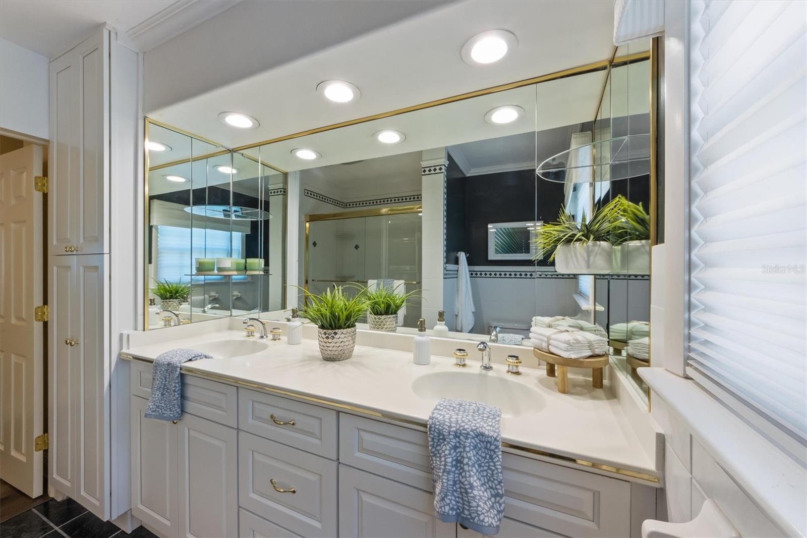 HIGHLAND SHORES THIRD UNIT - Residential