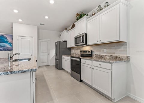Tiny photo for 4971 NW 39th Loop, Ocala, FL 34482 (MLS # OM734395)