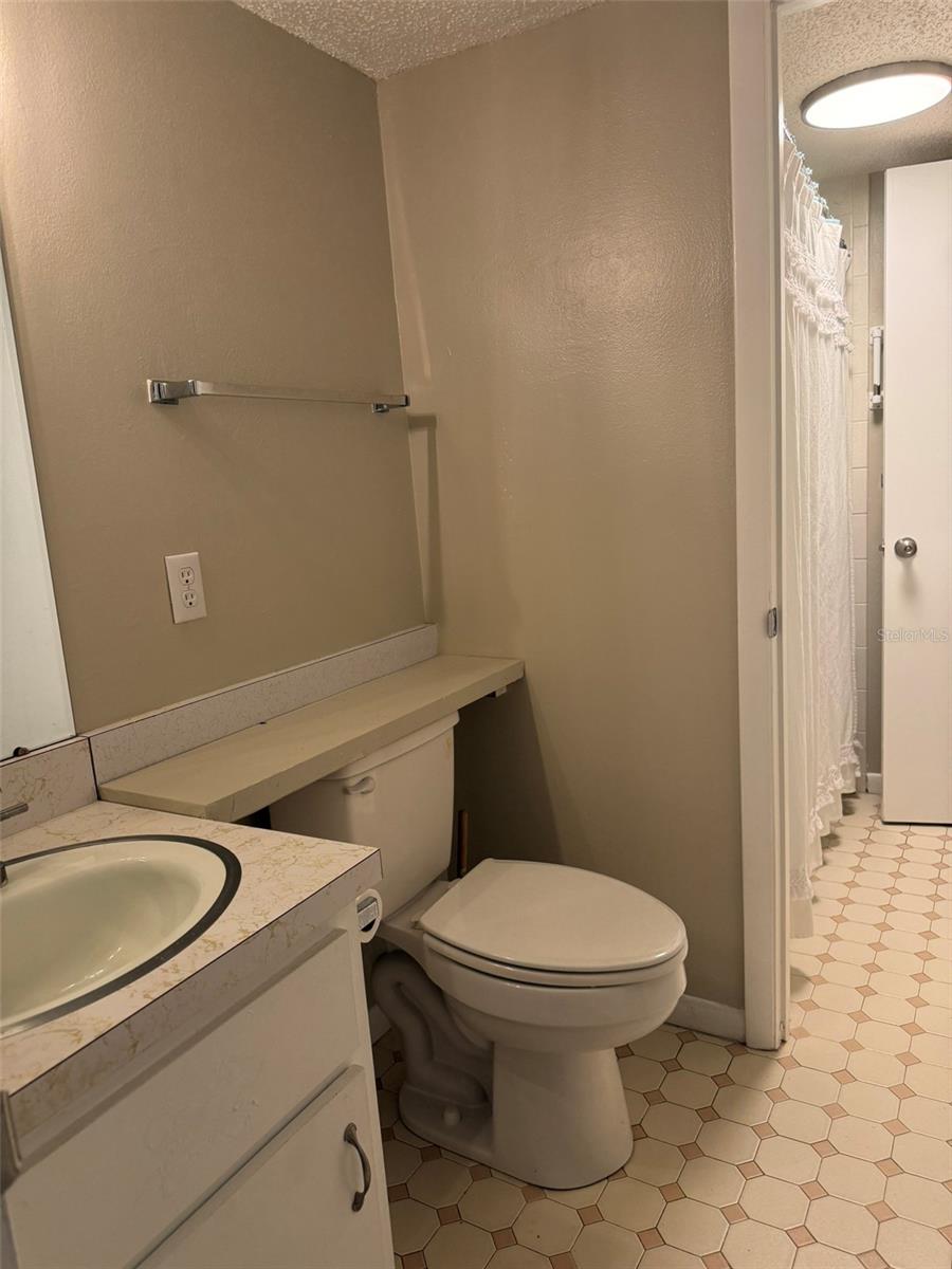 FAIRWAYS/SILVER SPGS SHORES CO - Residential