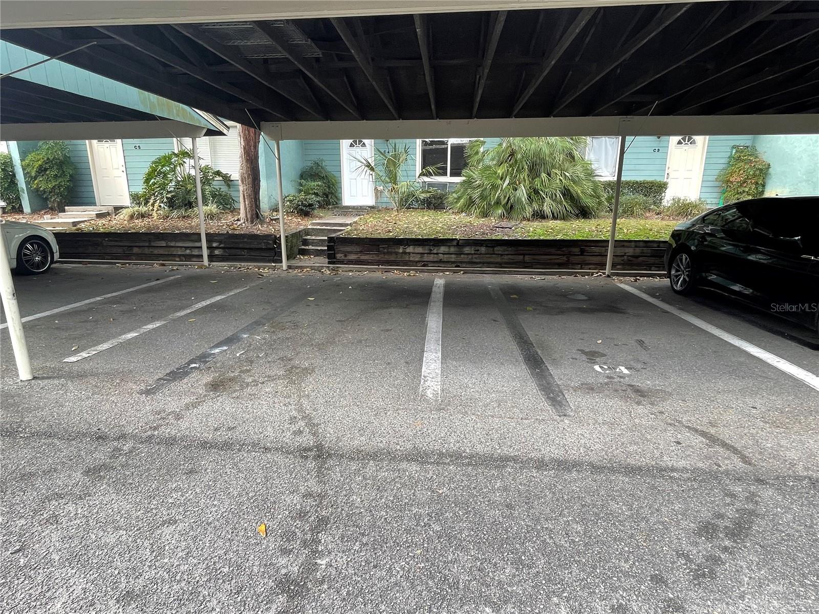 CRICKET CLUB CONDO - Residential