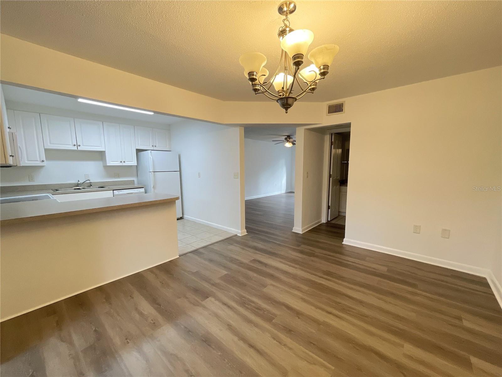 CRICKET CLUB CONDO - Residential