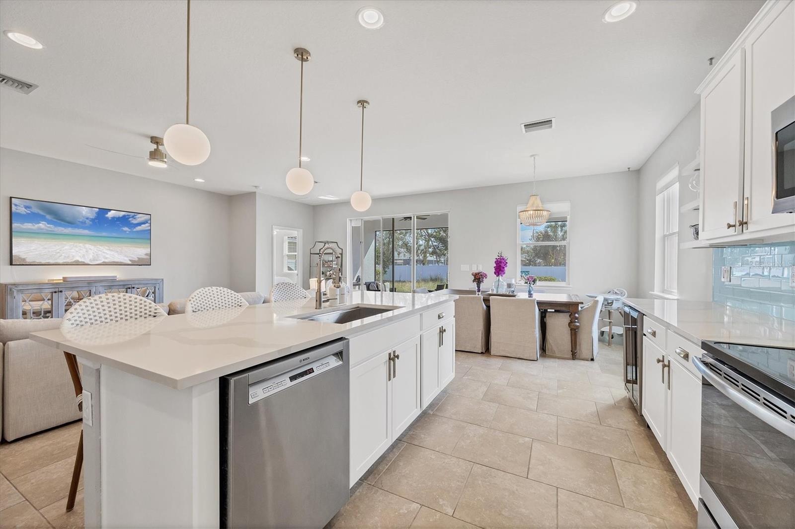 LUNA BAY - Residential