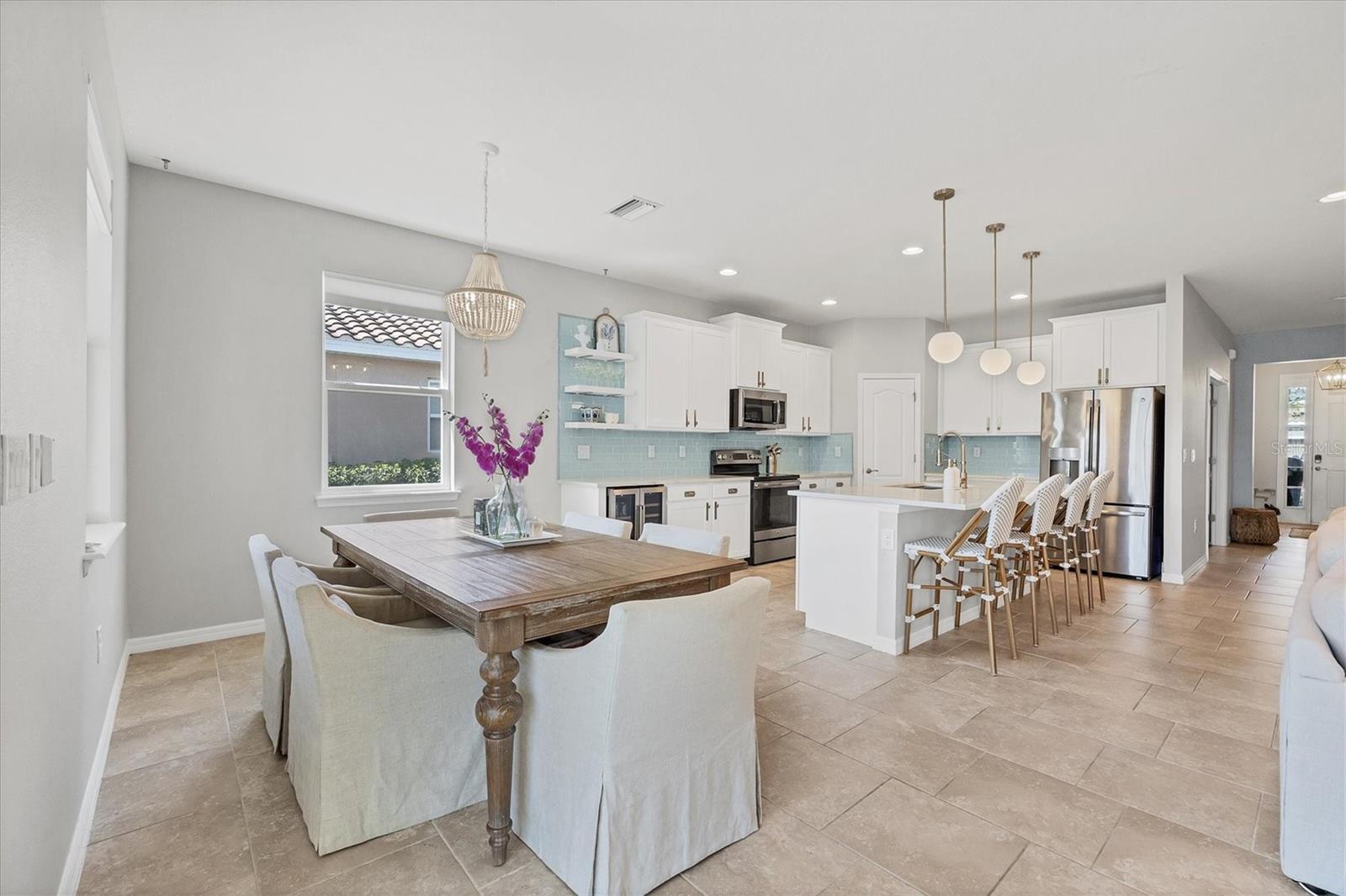 LUNA BAY - Residential