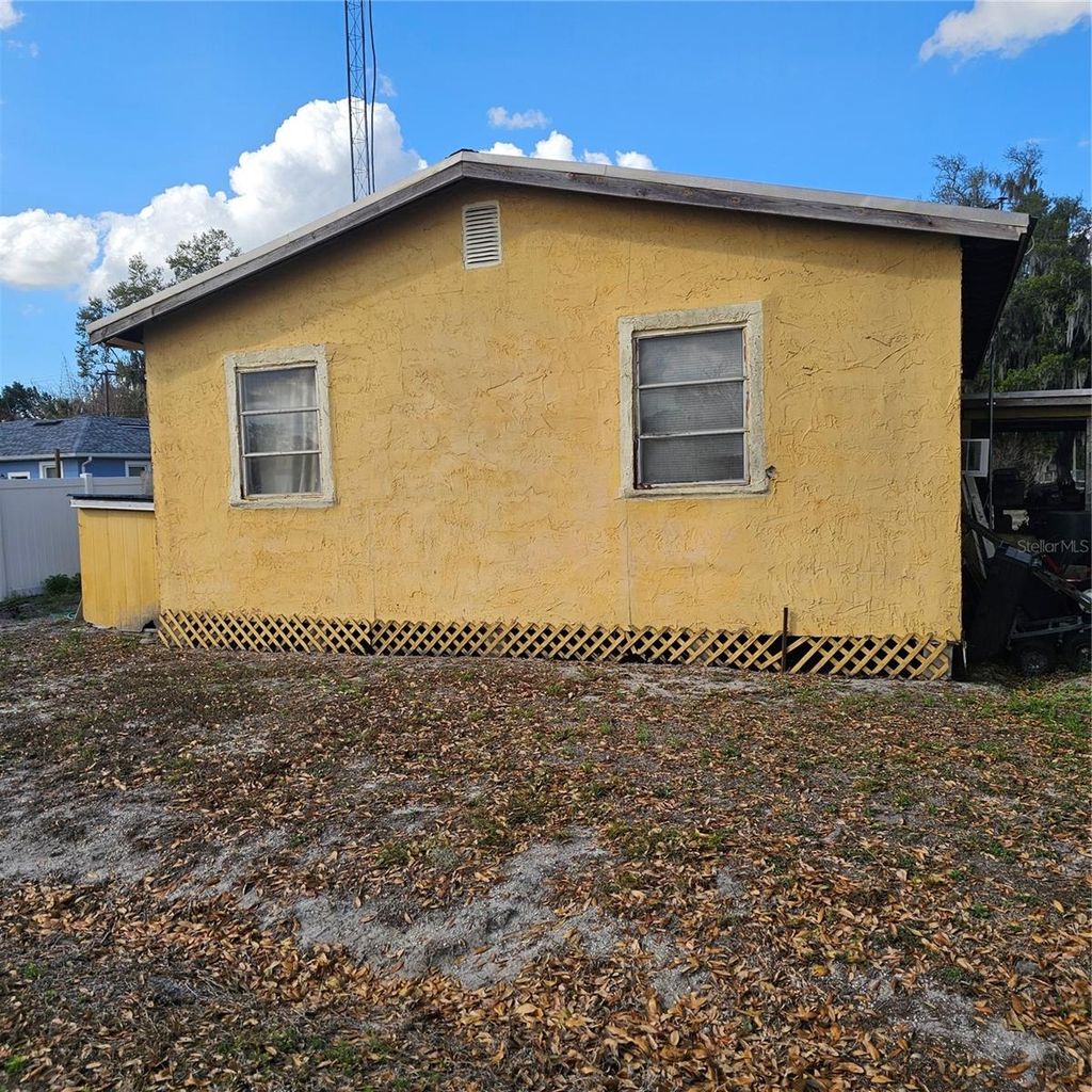 Photo of 2230 4th Street, Mulberry, FL 33860 (MLS # L4961773)