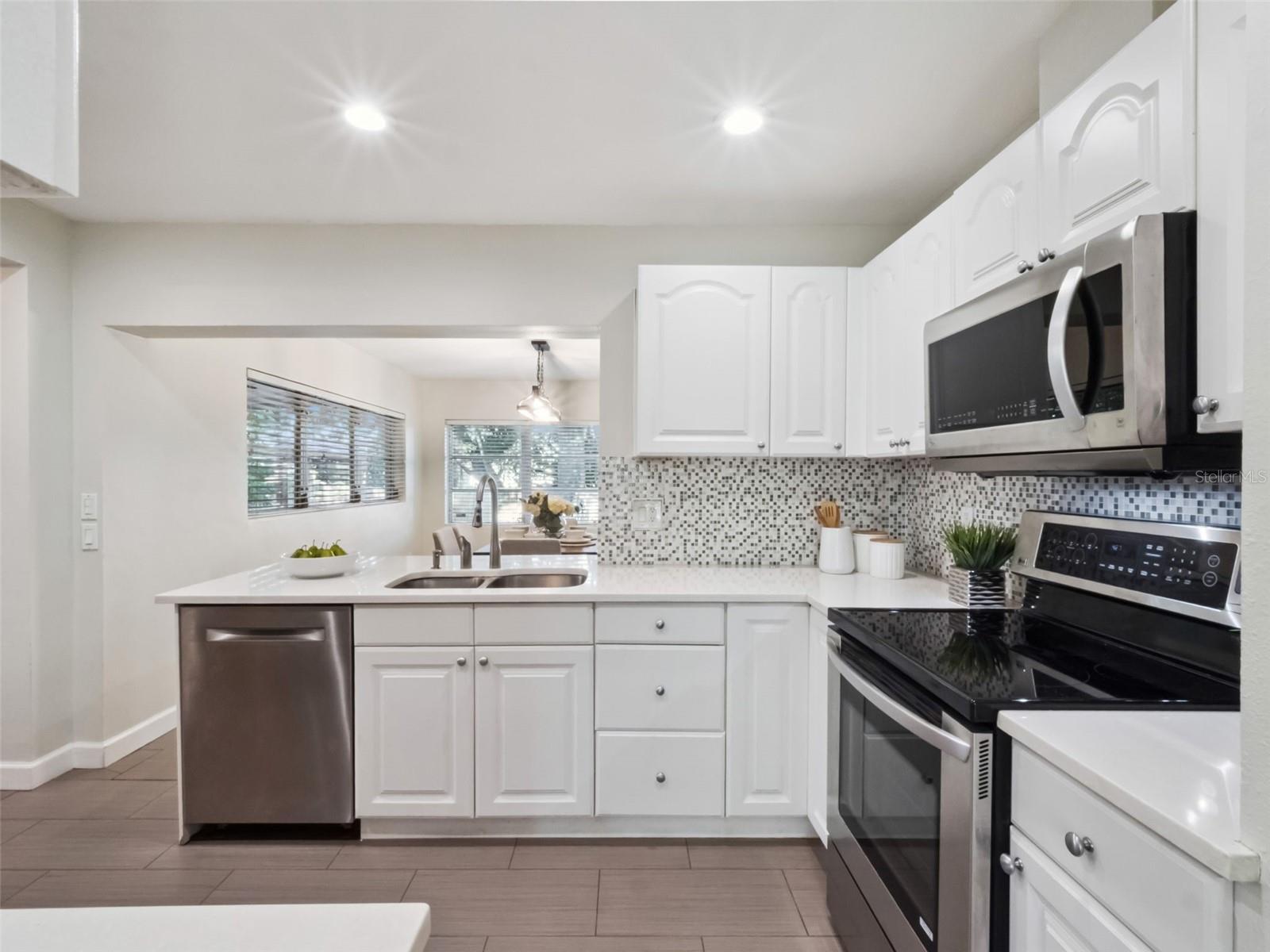 SHORE CREST - Residential