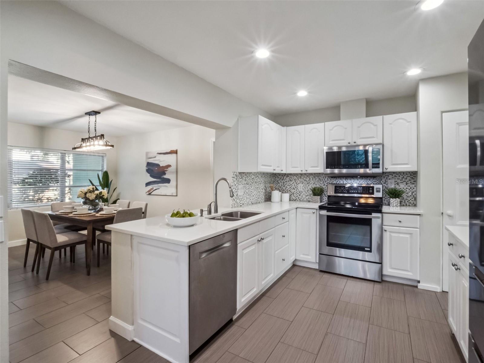 SHORE CREST - Residential