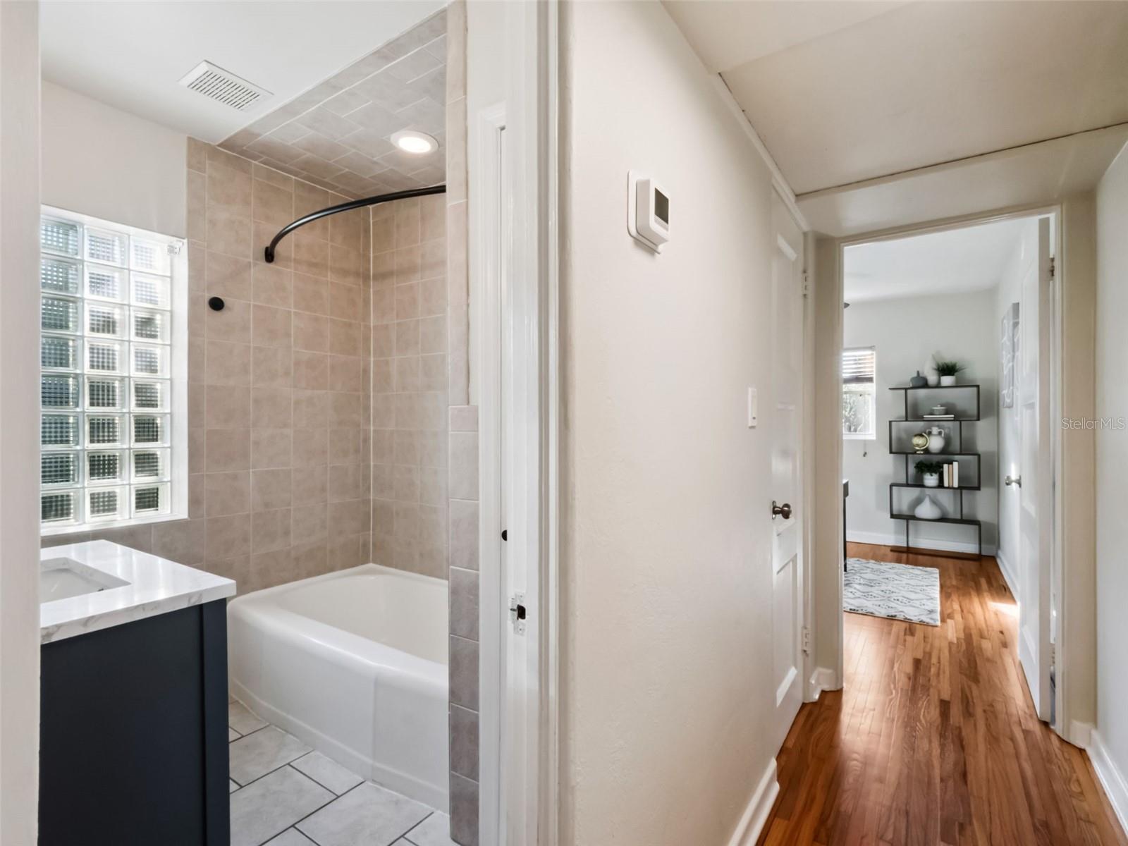 SHORE CREST - Residential