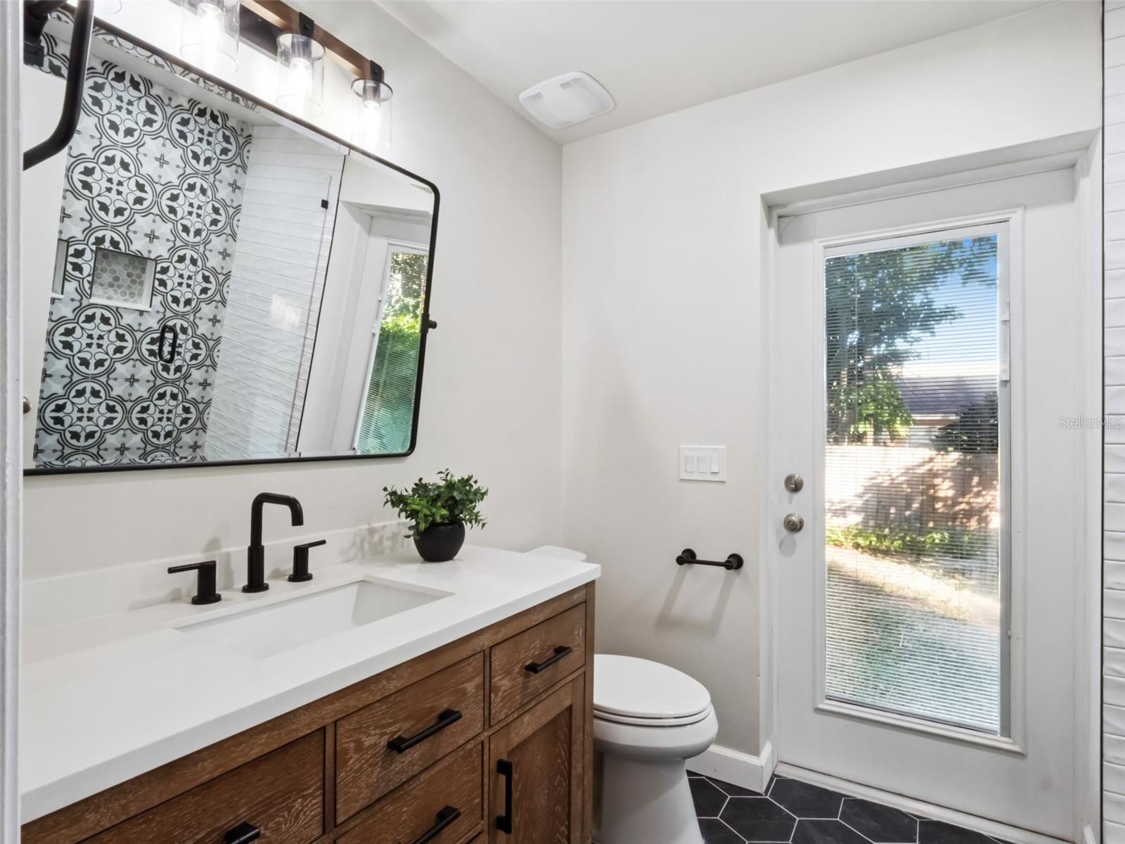 SHORE CREST - Residential