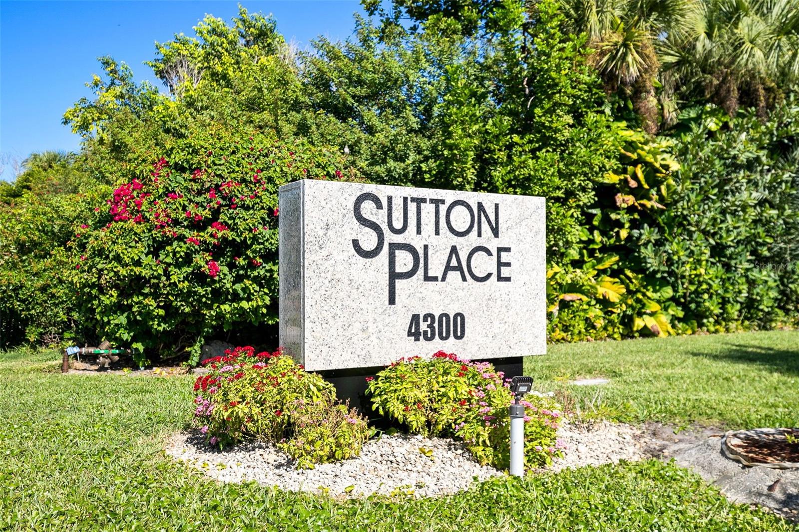 SUTTON PLACE - Residential
