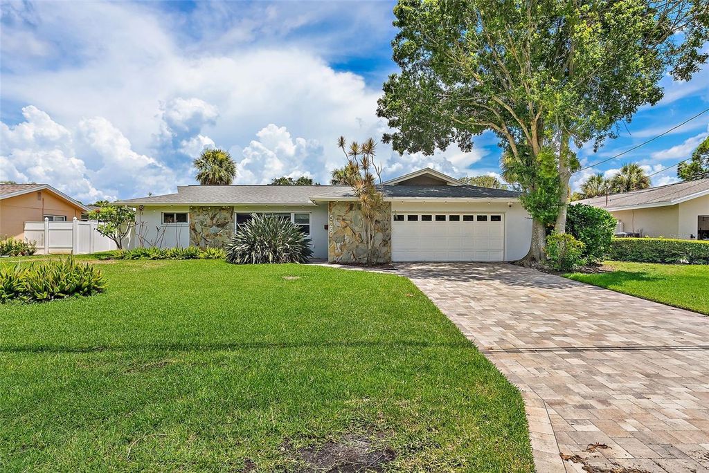 Photo of 5285 Dover Street NE, St Petersburg, FL 33703 (MLS # TB8400937)