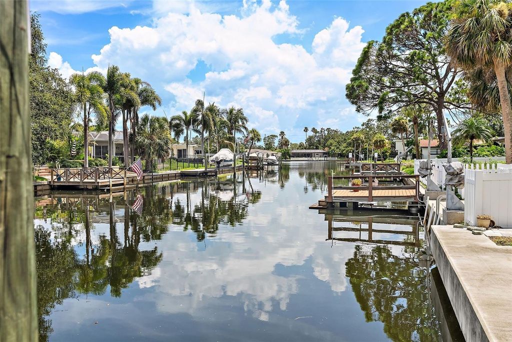 Photo of 5285 Dover Street NE, St Petersburg, FL 33703 (MLS # TB8400937)