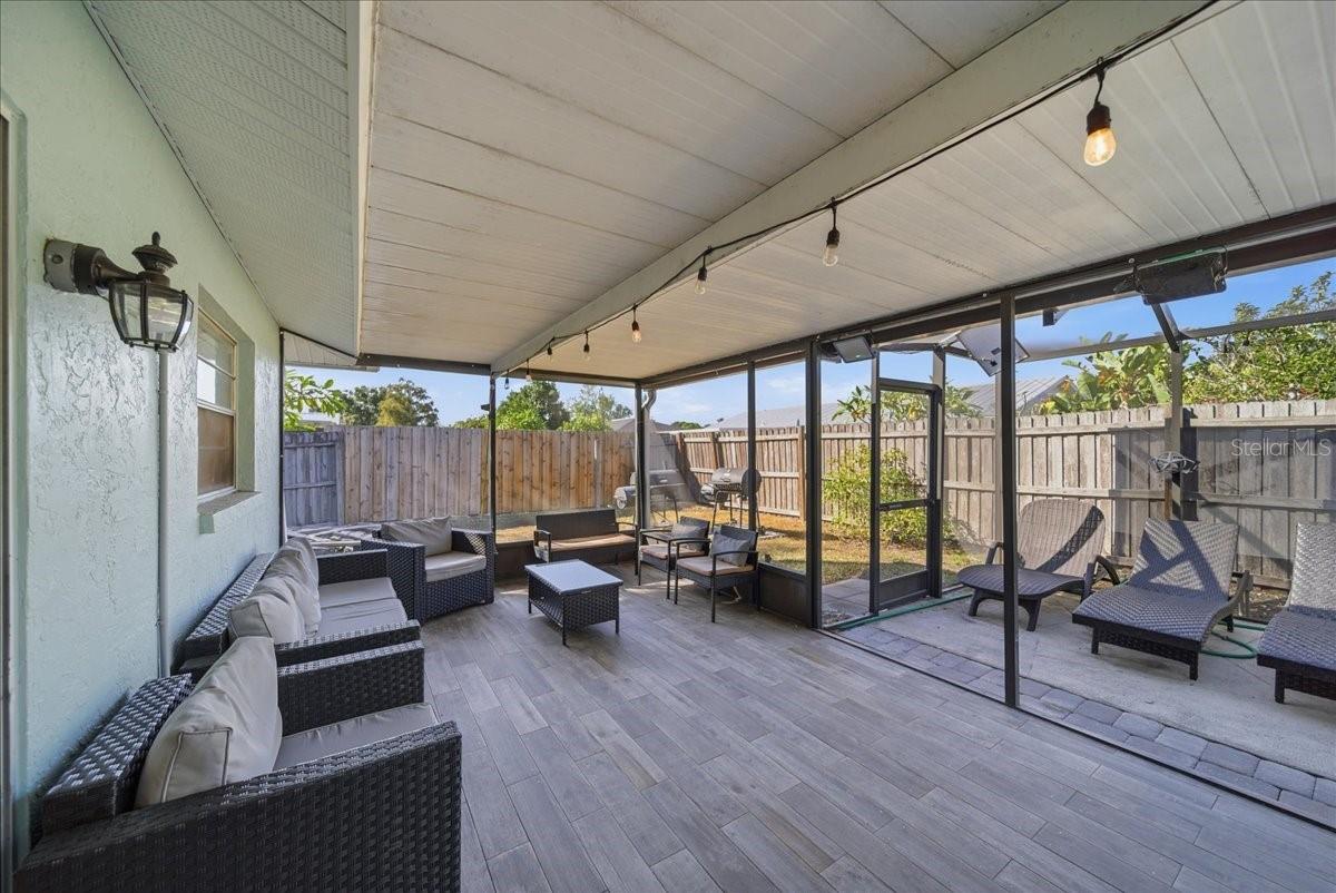 RIDGEWOOD ESTATES 20TH ADD - Residential