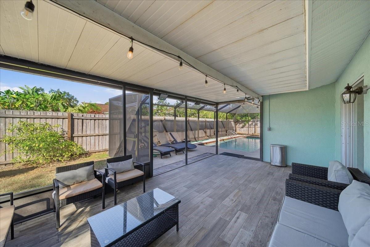 RIDGEWOOD ESTATES 20TH ADD - Residential