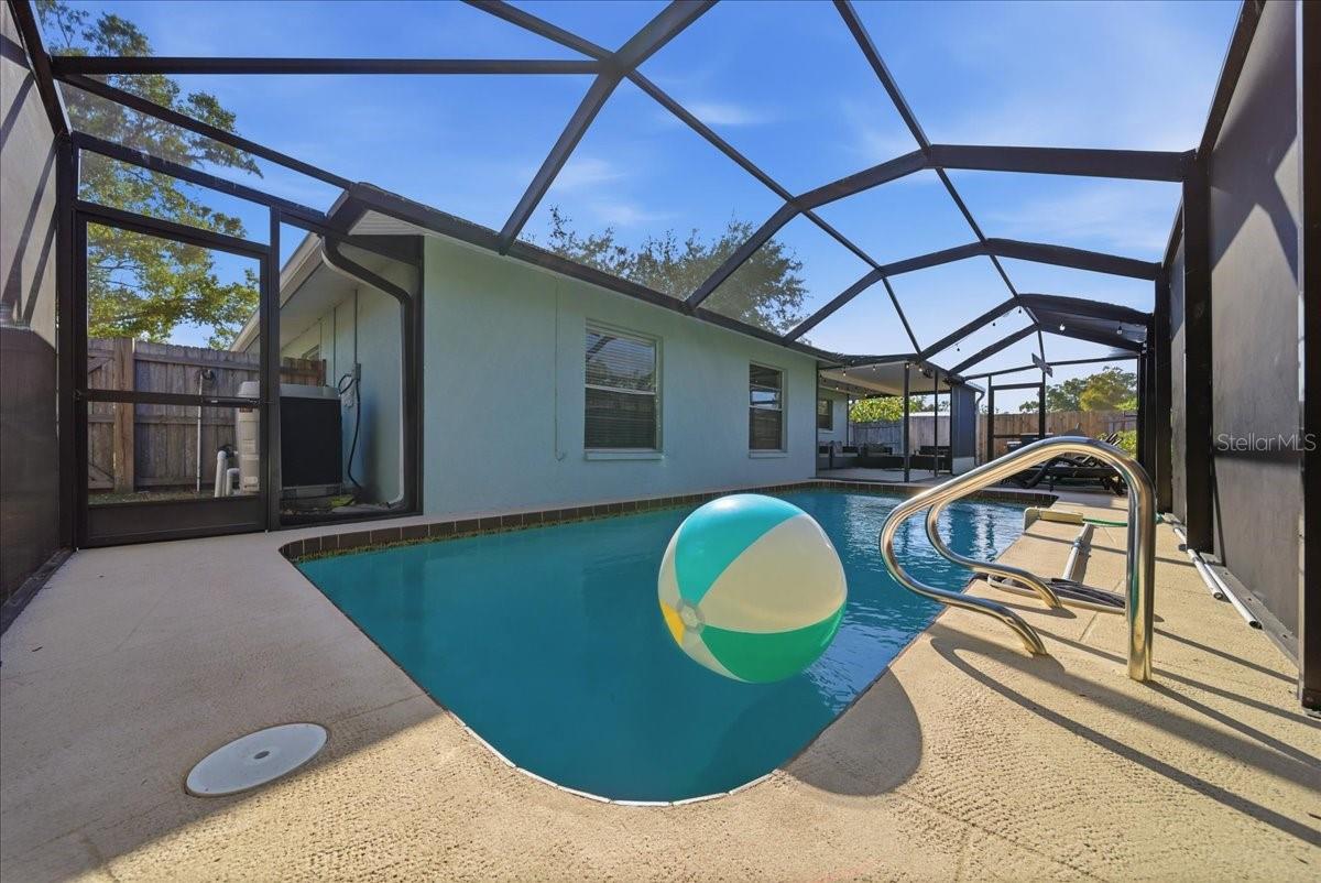 RIDGEWOOD ESTATES 20TH ADD - Residential