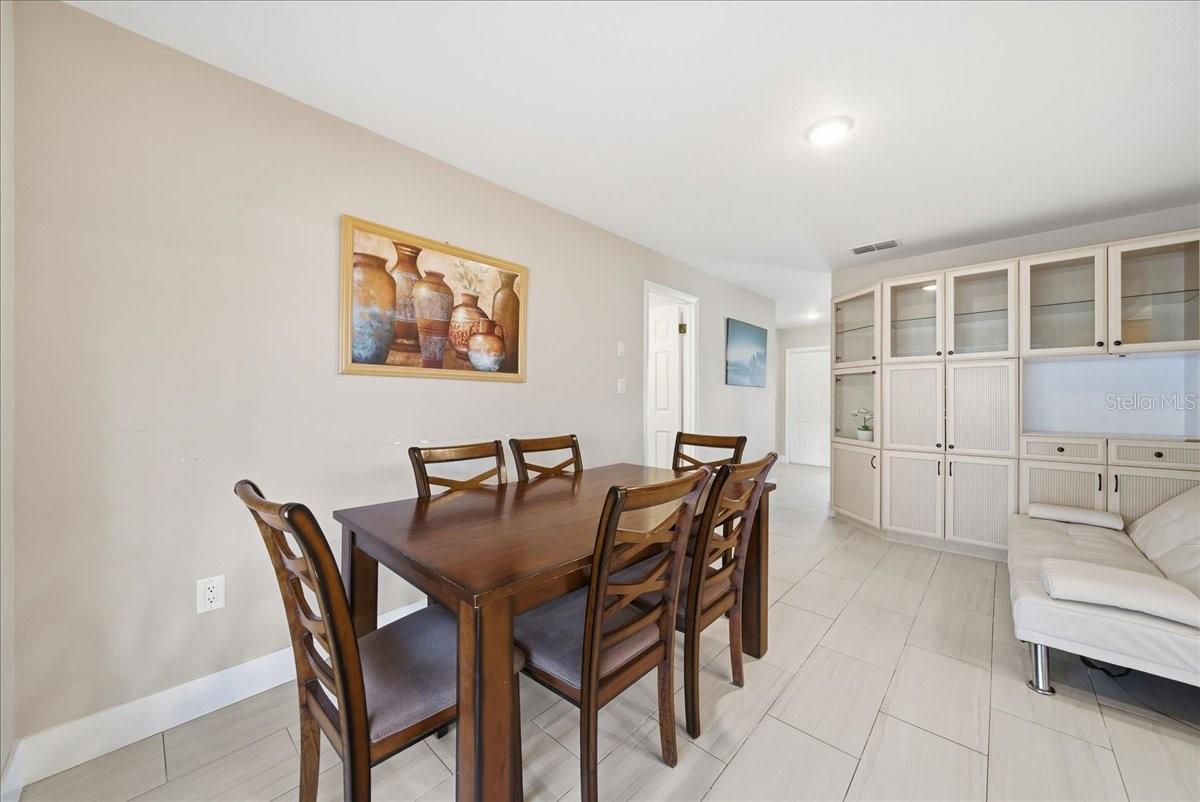 RIDGEWOOD ESTATES 20TH ADD - Residential