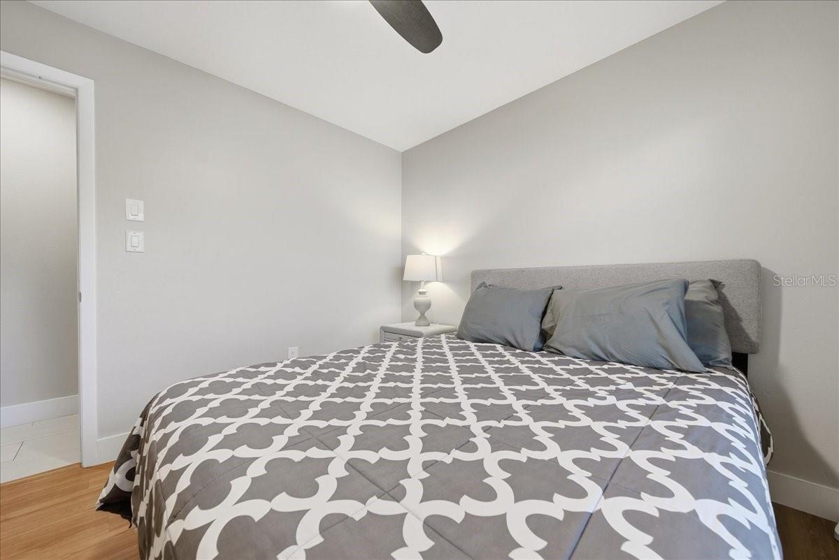 RIDGEWOOD ESTATES 20TH ADD - Residential