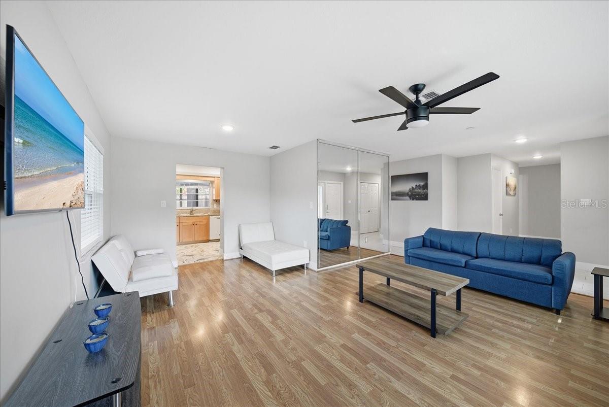 RIDGEWOOD ESTATES 20TH ADD - Residential