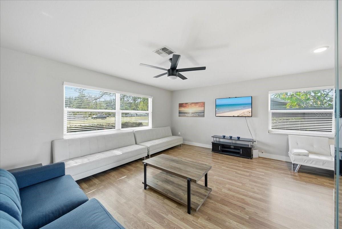 RIDGEWOOD ESTATES 20TH ADD - Residential