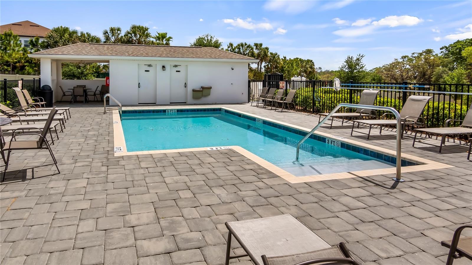 1829 HOLDEN RIDGE LANE