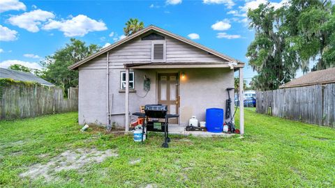 A home in DELAND