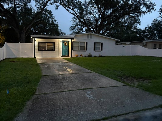 7502 MELALEUCA LN, TAMPA, FL 33619 - Image b85281e2c781dc6aeb01432efa18920f/1934560416