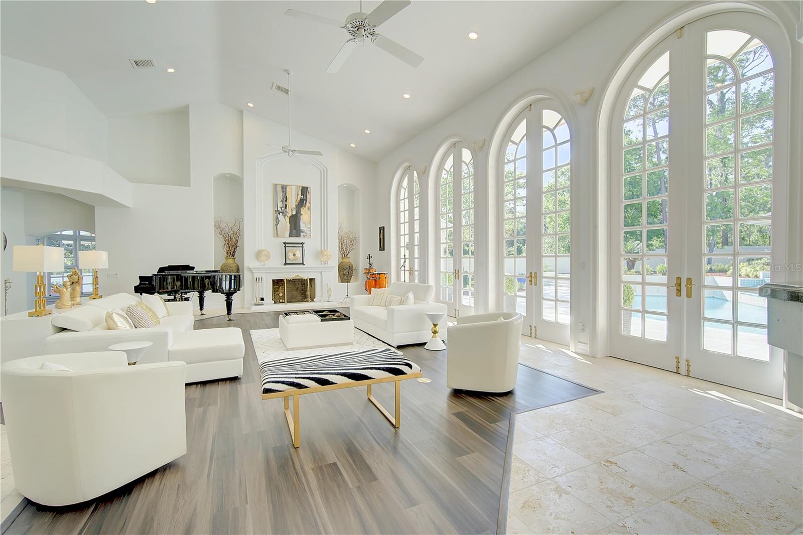 CHESTNUT HILL - Residential