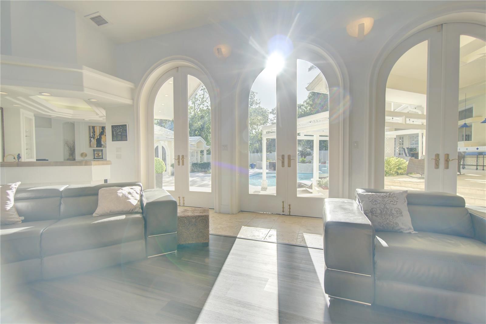 CHESTNUT HILL - Residential