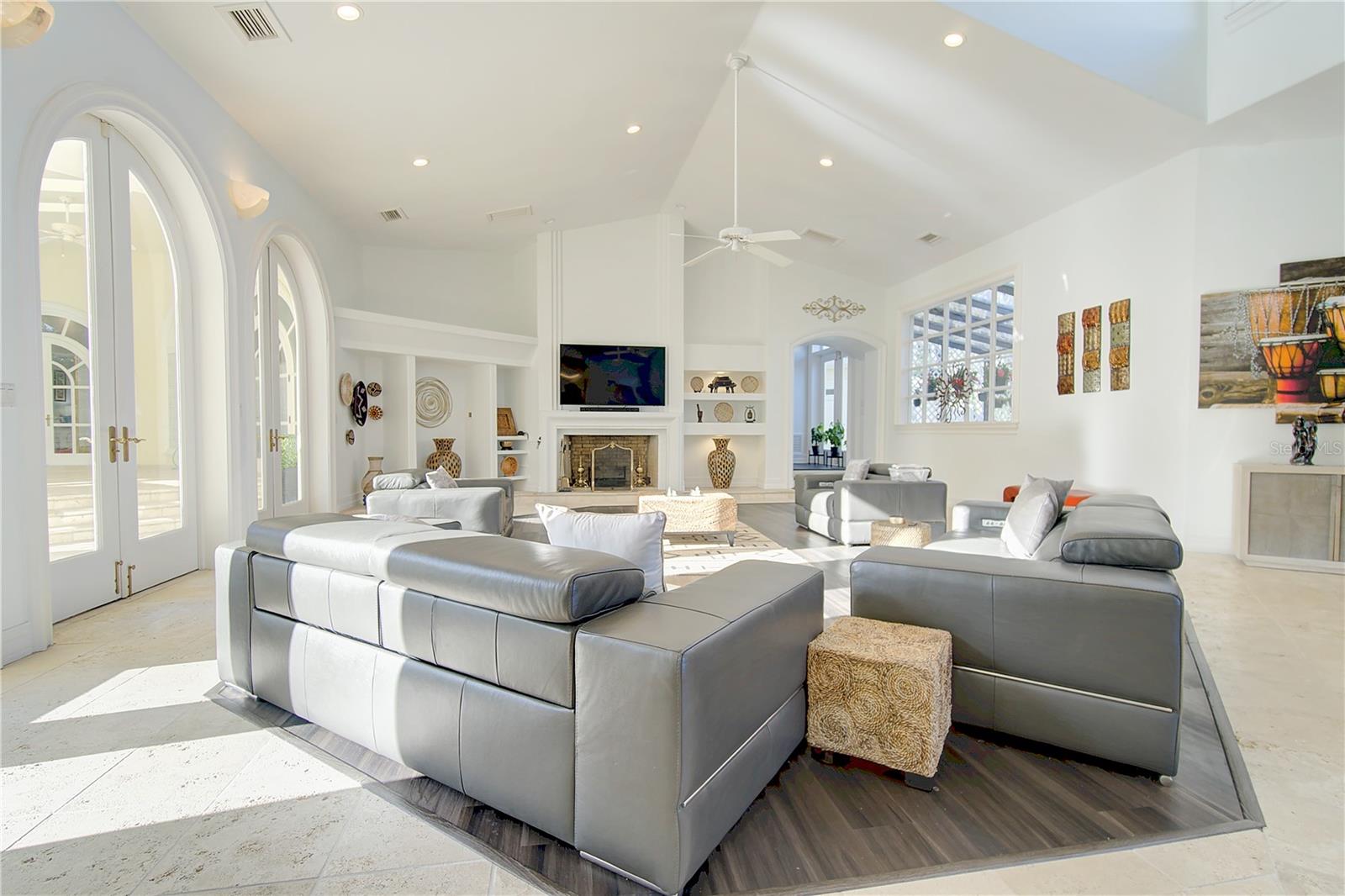 CHESTNUT HILL - Residential