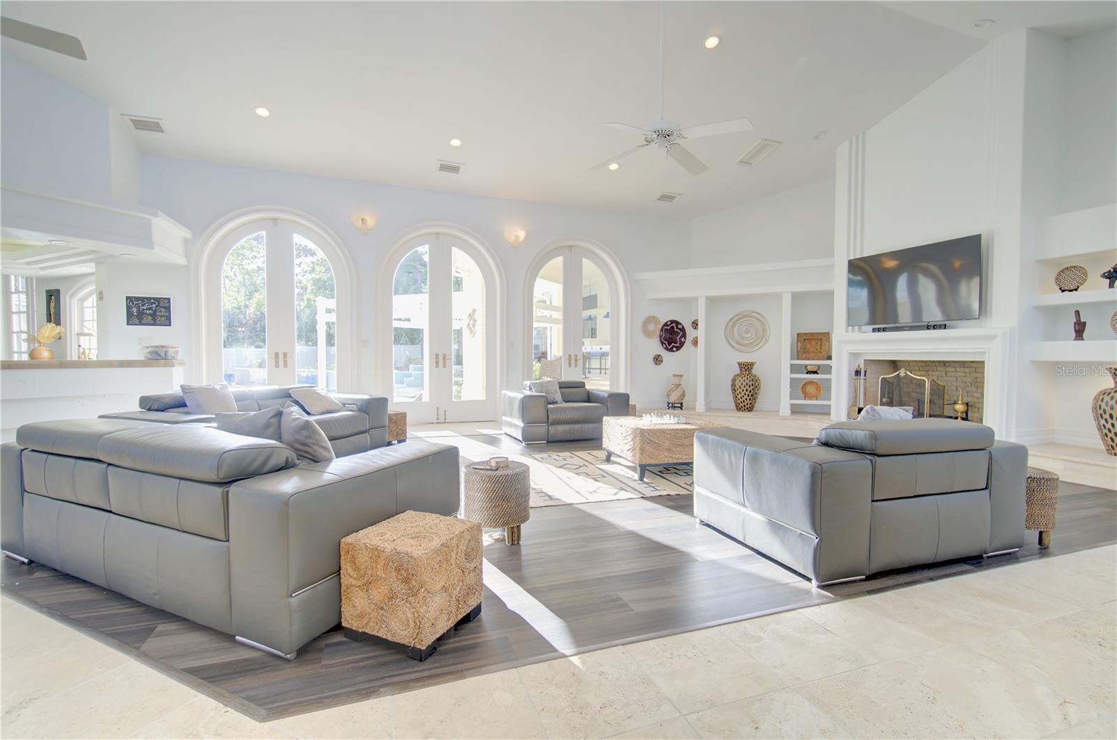 CHESTNUT HILL - Residential