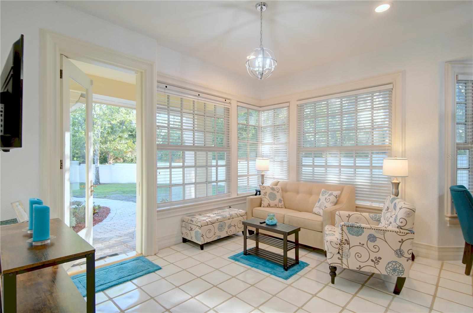 CHESTNUT HILL - Residential