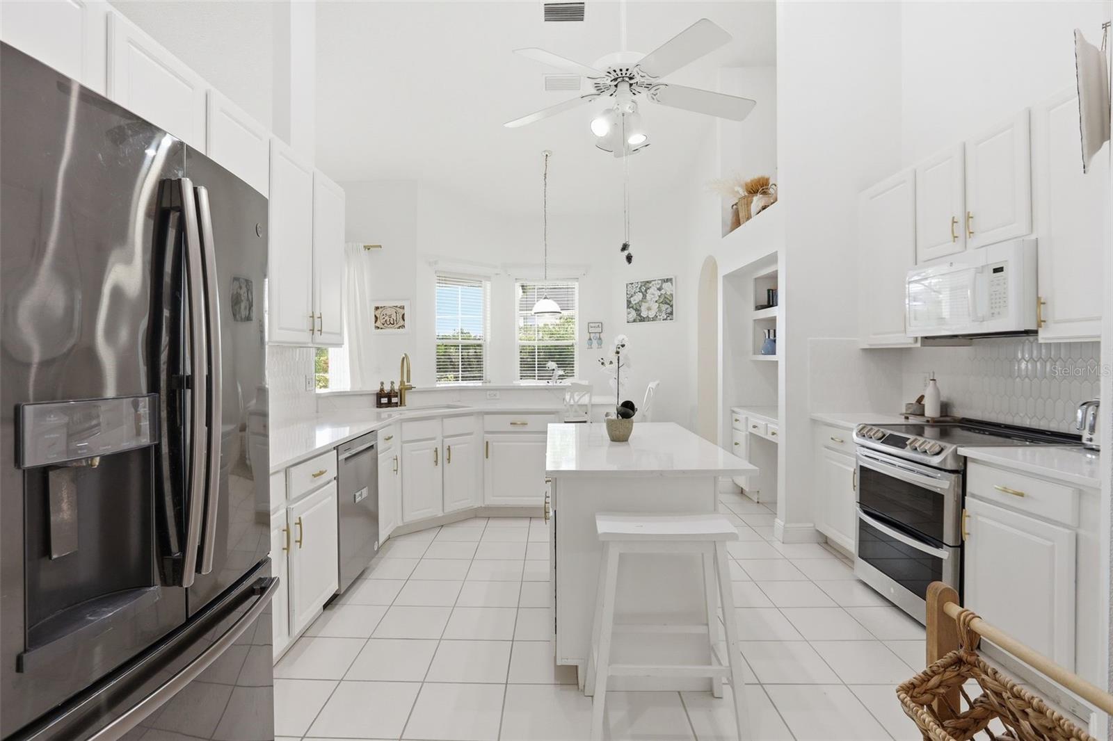 DIAMOND COVE - Residential