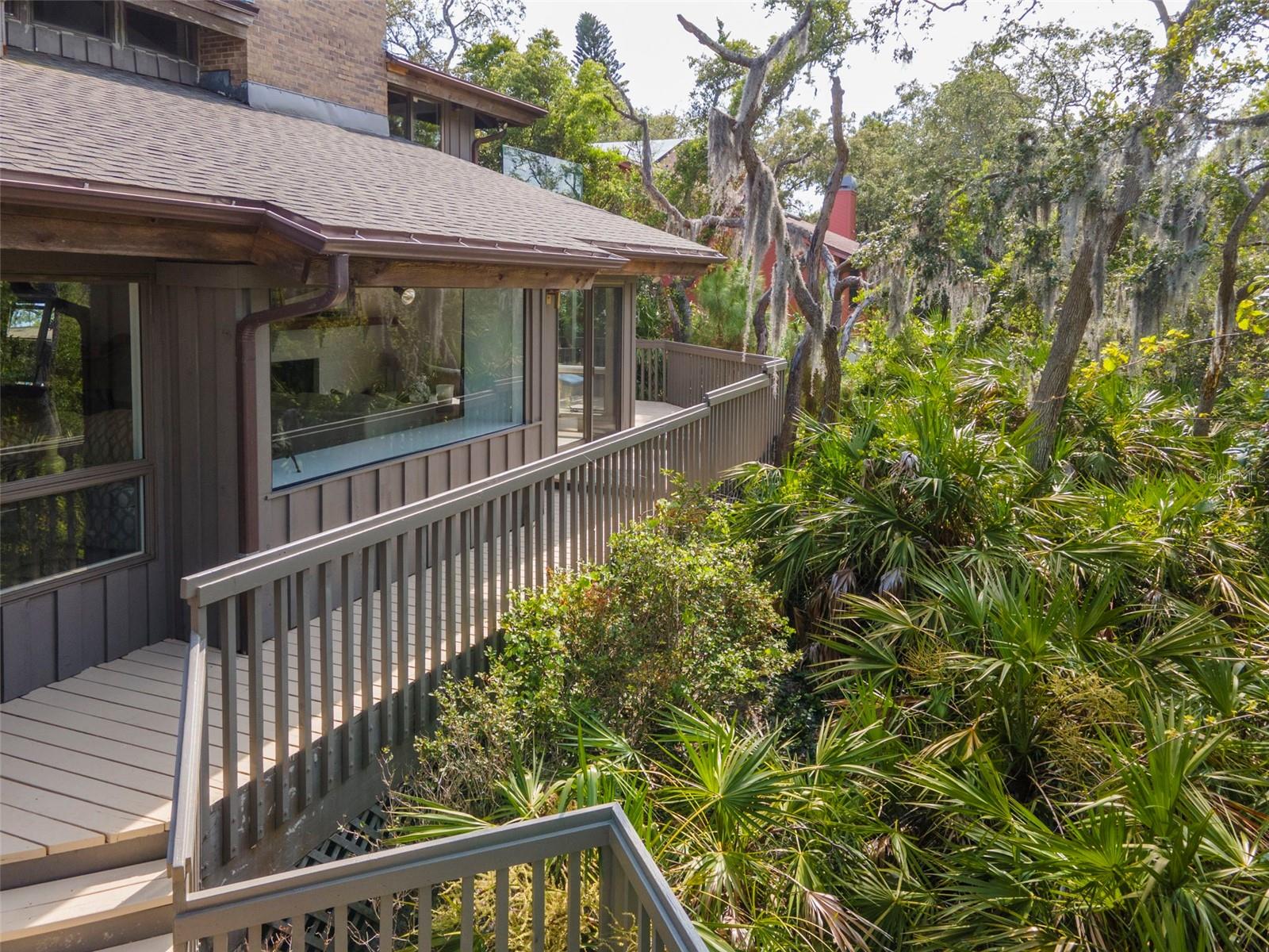 WEYBRIDGE WOODS - Residential