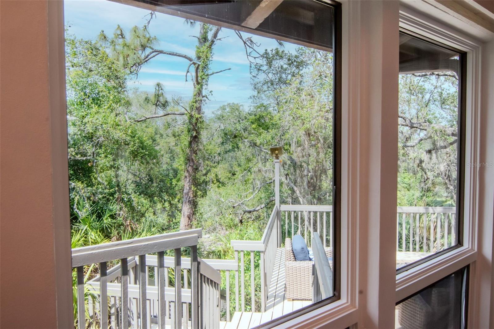 WEYBRIDGE WOODS - Residential