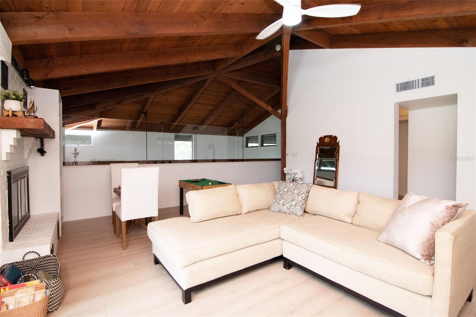 WEYBRIDGE WOODS - Residential