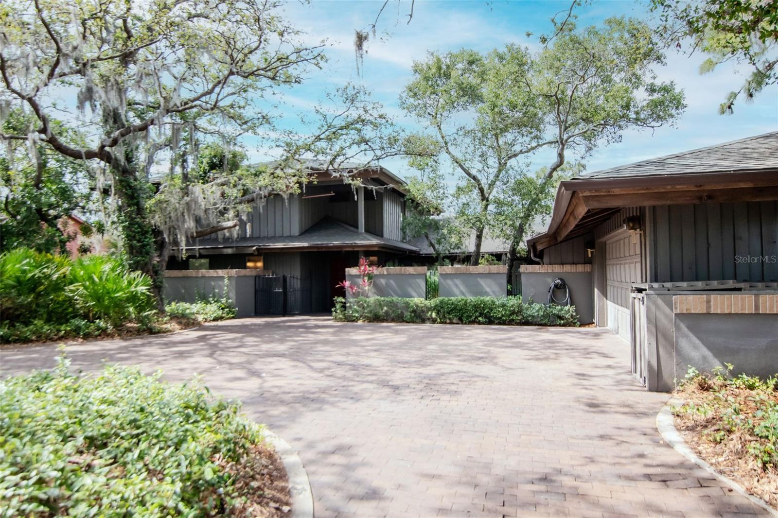 WEYBRIDGE WOODS - Residential