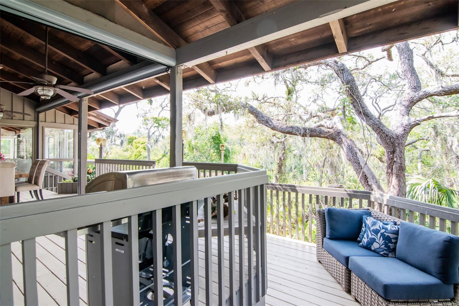 WEYBRIDGE WOODS - Residential