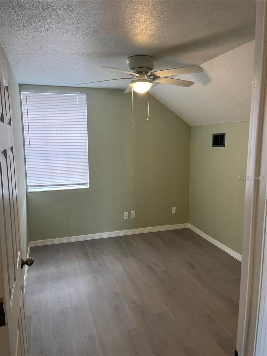 BRENTWOOD HILLS TRACT D E UNIT - Residential
