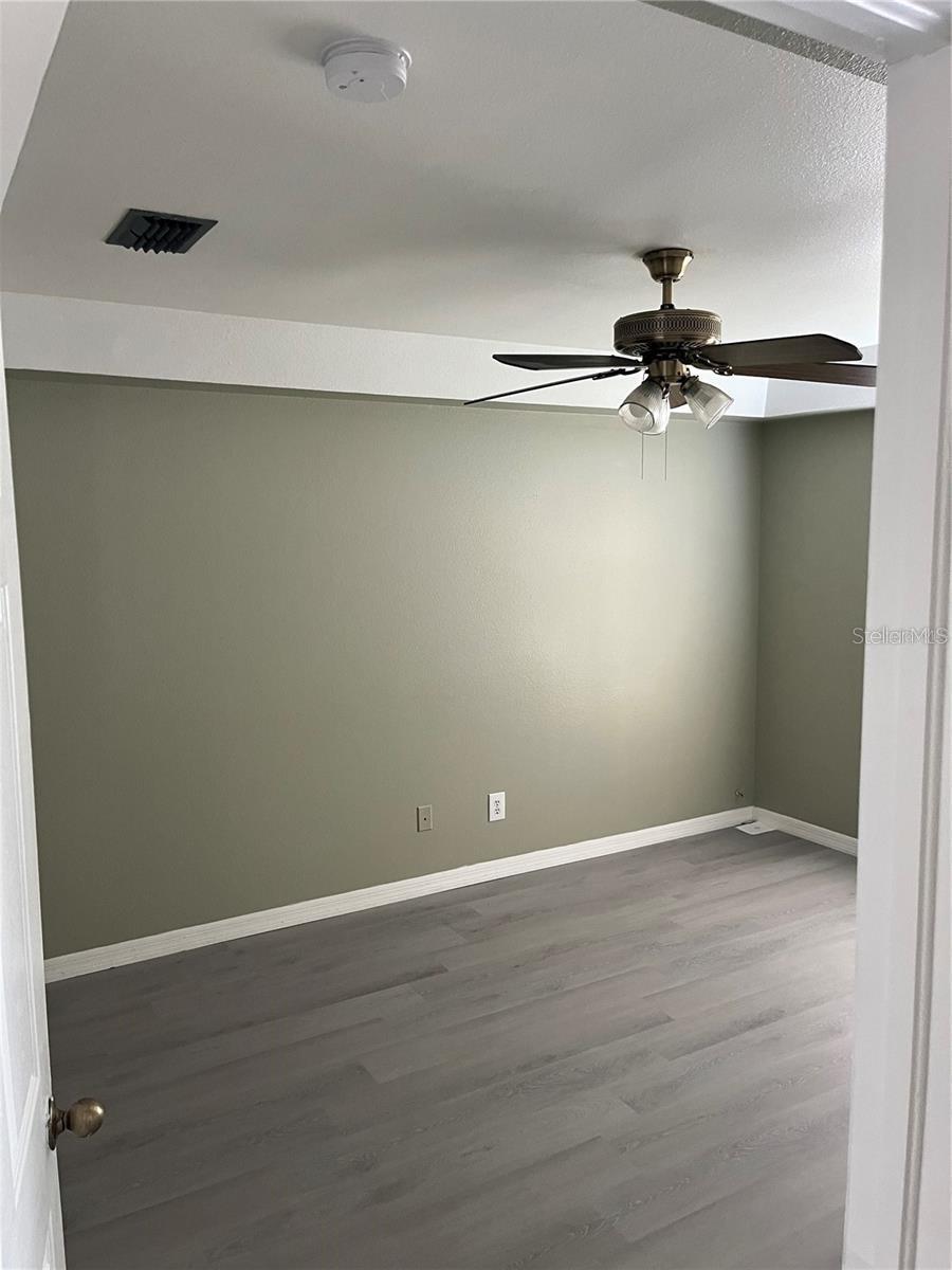 BRENTWOOD HILLS TRACT D E UNIT - Residential