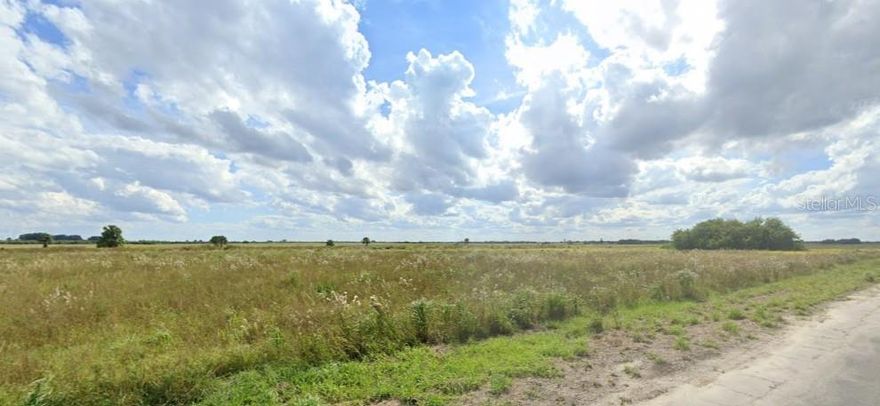 Cleared land ready for your build. Property is located in a higher elevation with X500 flood zone. Fantastic views from this parcel with wide open spaces. Great investment for the future within the growing community of Palm Bay.