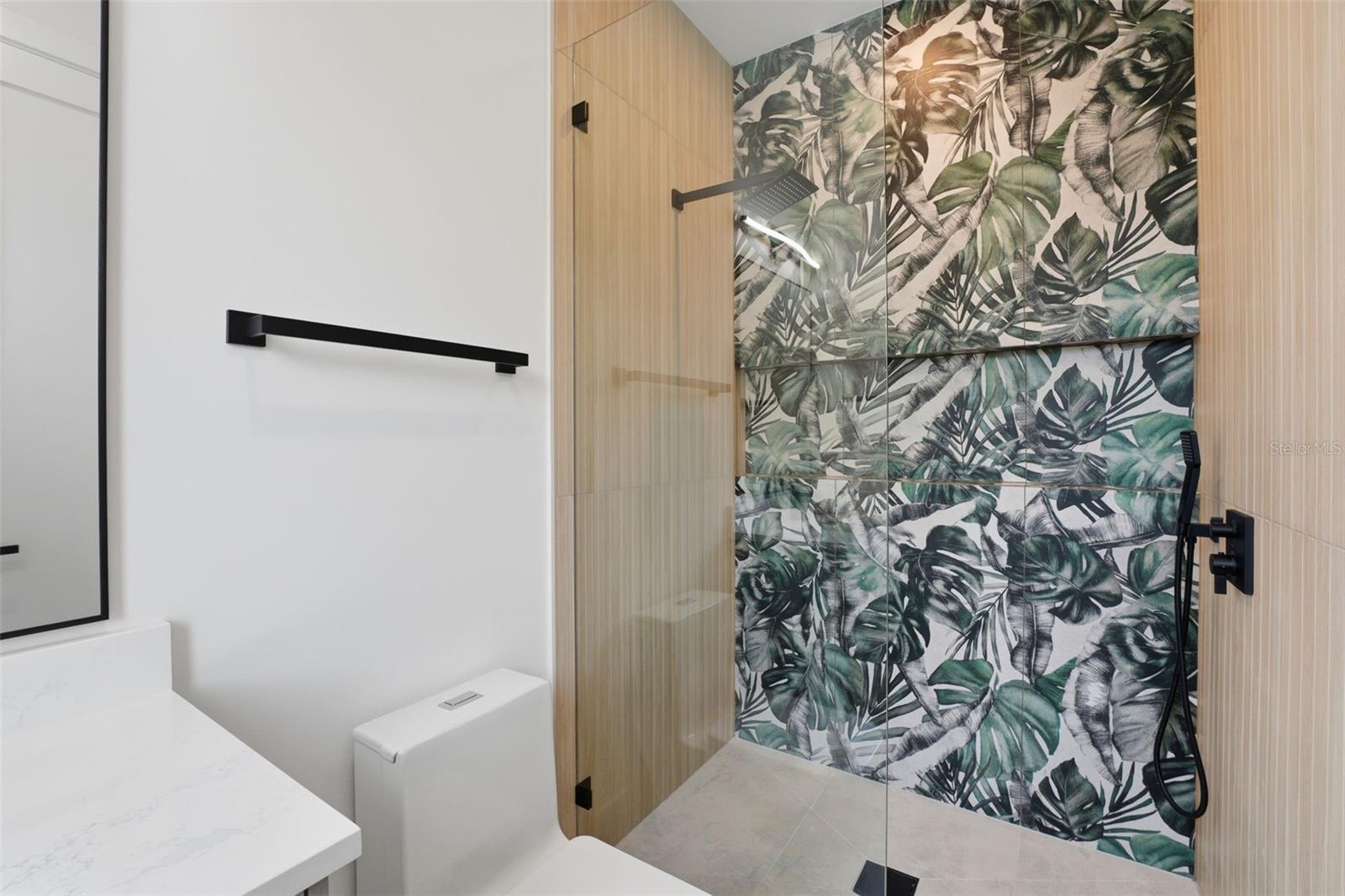 SINGLETARYS SUB - Residential